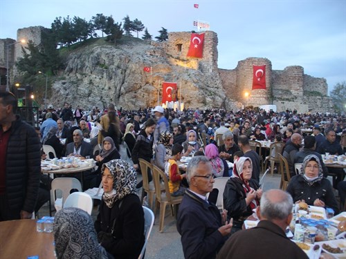 Kaymakam AKPINAR, Eğirdir Belediyesinin İftar Yemeğine Katıldı